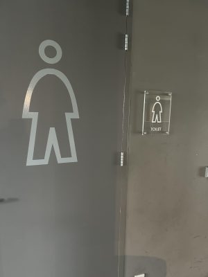 toilet icon (men)