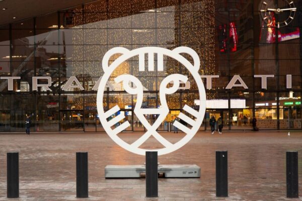 Logo op ruit